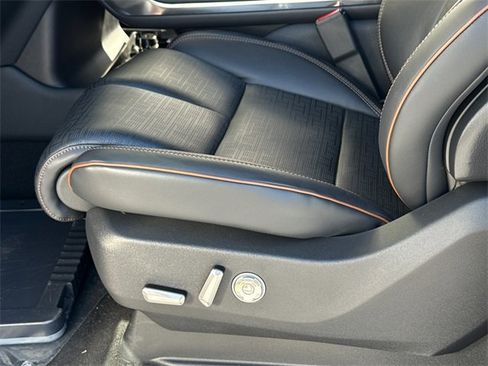 New 2025 Lincoln Navigator Black Label image 28