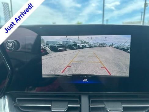 New 2026 Chevrolet Trax LT w/ Midnight Edition FWD image 23