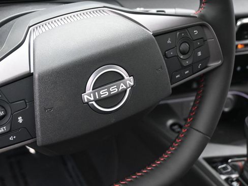 New 2026 Nissan Sentra SR w/ SR Premium Package FWD image 12