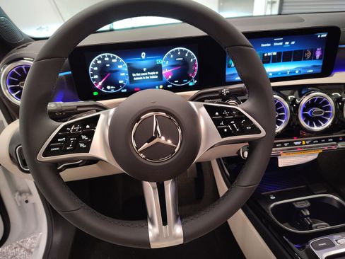 Used 2026 Mercedes-Benz CLA 250 image 16