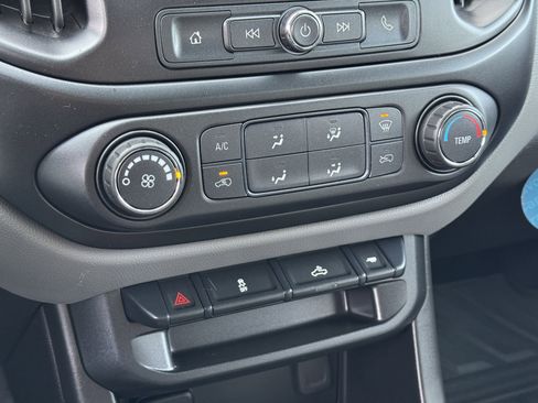 Used 2021 Chevrolet Colorado W/T w/ Custom Special Edition image 29