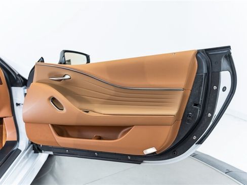 Used 2022 Lexus LC 500 Convertible w/ Touring Package RWD image 49