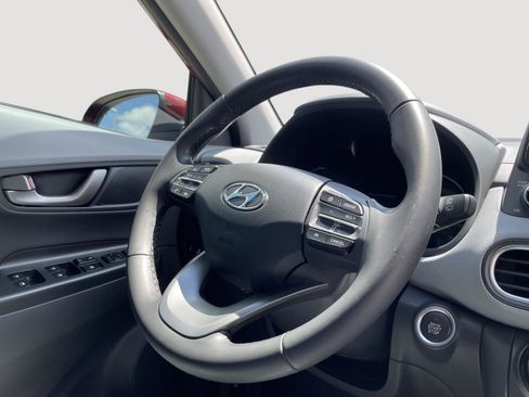 Used 2021 Hyundai Kona Limited w/ Cargo Package AWD/4WD image 6