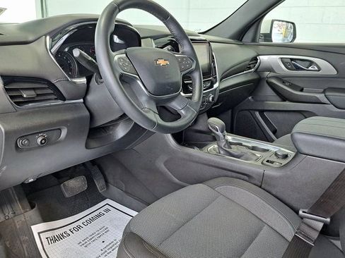 Used 2023 Chevrolet Traverse LT w/ Rear Camera Mirror Package AWD/4WD image 8