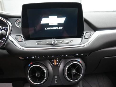 Used 2024 Chevrolet Blazer LT w/ Convenience Package FWD image 10