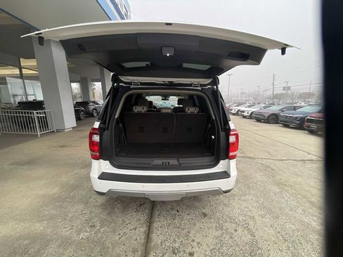 Used 2021 Ford Expedition XLT image 27