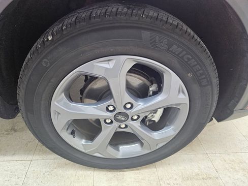 Used 2025 Ford Escape ST-Line AWD/4WD image 10