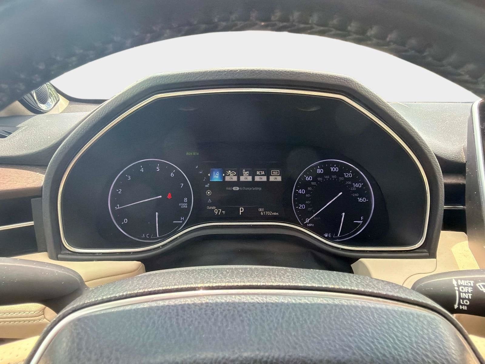 Used 2019 Toyota Avalon Limited FWD image 25