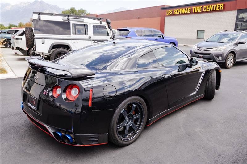 Used 2015 Nissan GT-R Black Edition AWD/4WD image 6