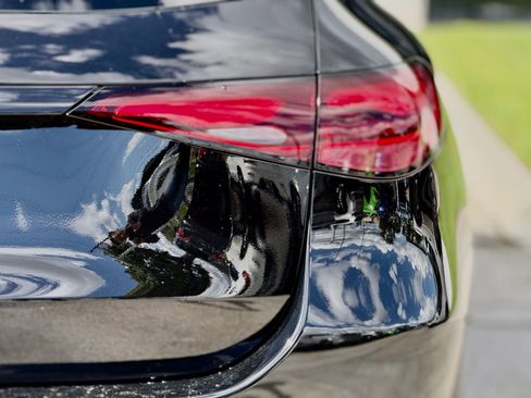 Used 2025 Mercedes-Benz GLC 300 image 15