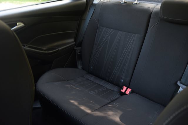 Used 2016 Ford Focus SE FWD image 15