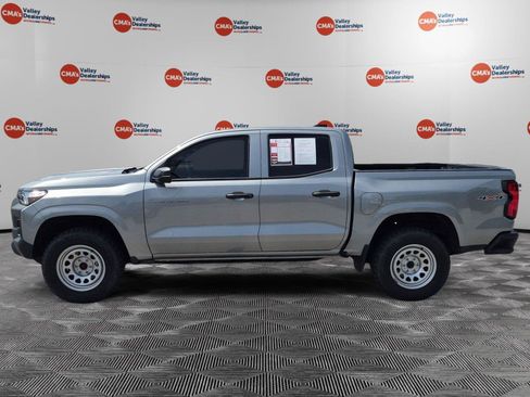 Used 2024 Chevrolet Colorado W/T w/ WT Convenience Package II AWD/4WD image 2