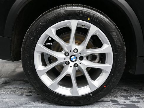 Used 2023 BMW X5 xDrive40i w/ Parking Assistance Package AWD/4WD image 14