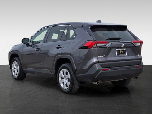 Used 2024 Toyota RAV4 LE image 5