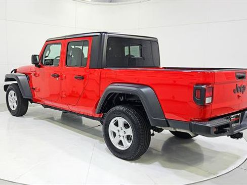 Used 2024 Jeep Gladiator Sport AWD/4WD image 6