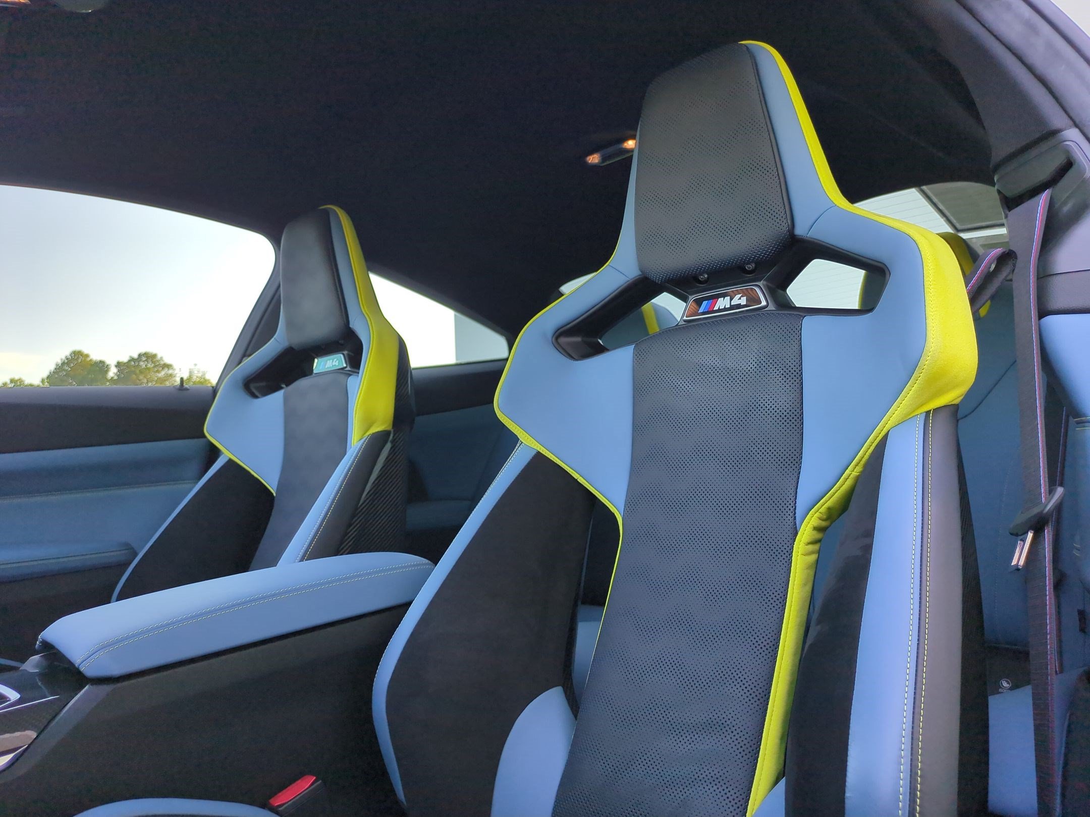 Used 2021 BMW M4 Competition w/ M Carbon Exterior Package RWD image 16