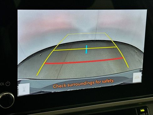 Used 2025 Toyota Camry SE image 22