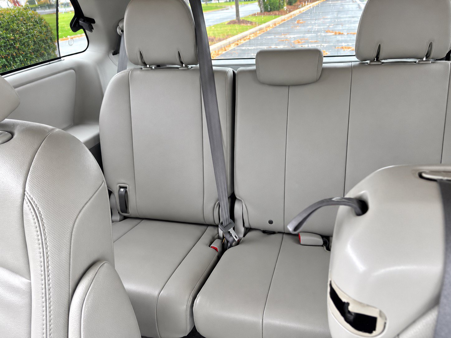 Used 2013 Toyota Sienna XLE FWD image 8