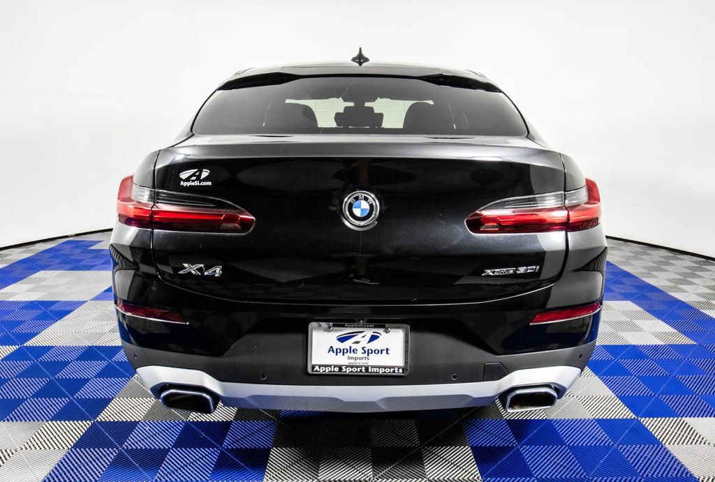 Used 2024 BMW X4 xDrive30i w/ Parking Assistance Package AWD/4WD image 7