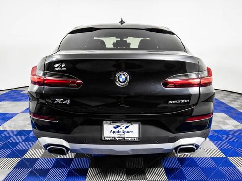 Used 2024 BMW X4 xDrive30i w/ Parking Assistance Package AWD/4WD image 7