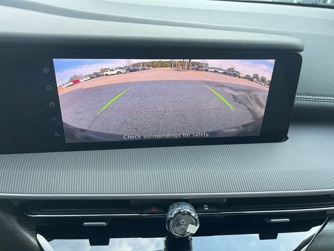 Used 2025 Nissan Murano SV image 14