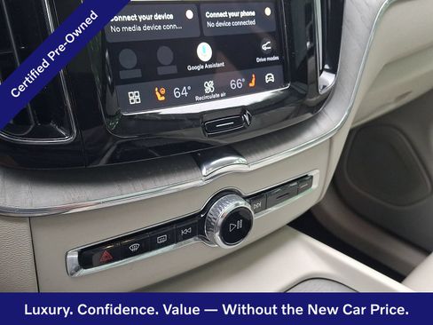 Certified 2024 Volvo XC60 B5 Plus w/ Protection Package Premier AWD/4WD image 17