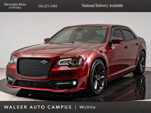 Used 2023 Chrysler 300 C RWD image 1