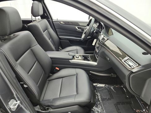 Used 2016 Mercedes-Benz E 350 Sedan image 26