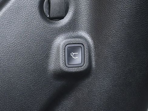 Used 2022 Jeep Compass Latitude w/ Convenience Group image 36