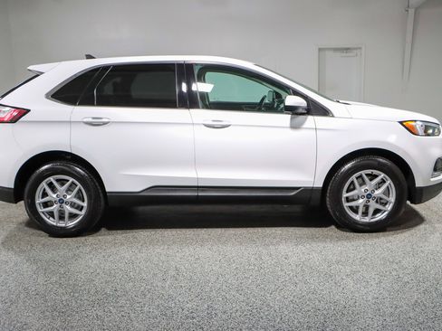 Used 2023 Ford Edge SEL AWD/4WD image 6