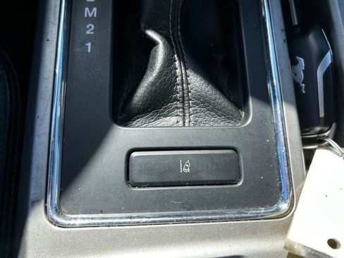 Used 2016 Ford F150 Lariat w/ Equipment Group 502A Luxury image 29