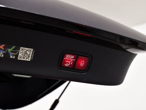 Certified 2025 Mercedes-Benz GLC 300 image 37