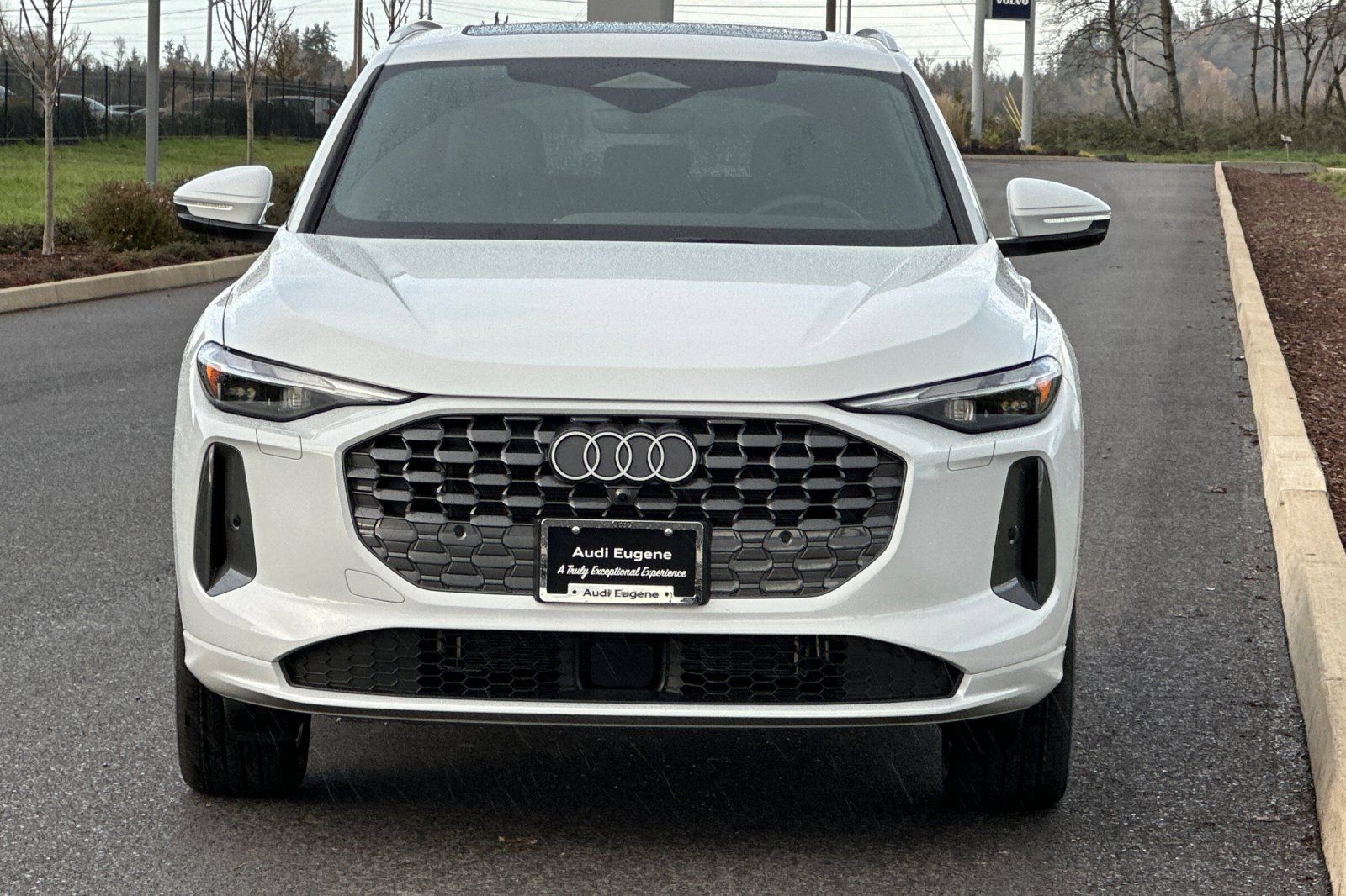 Used 2025 Audi Q5 Premium w/ Convenience Package AWD/4WD image 8