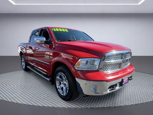 Used 2015 RAM 1500 Laramie w/ Convenience Group AWD/4WD image 10