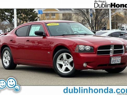 Used 2009 Dodge Charger SXT image 1