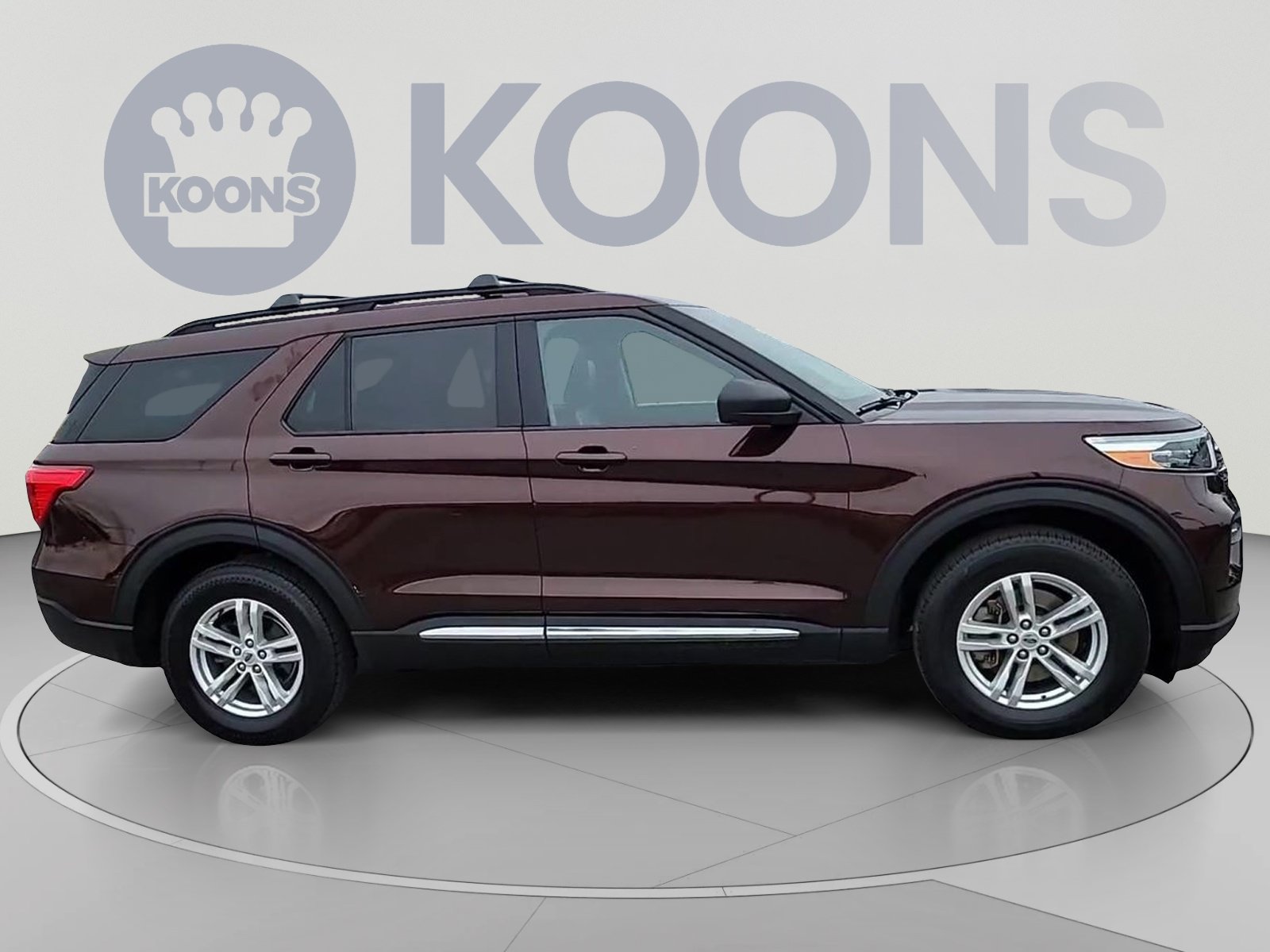 Certified 2020 Ford Explorer XLT w/ Equipment Group 202A AWD/4WD image 2
