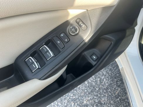 Used 2019 Honda Accord EX image 14