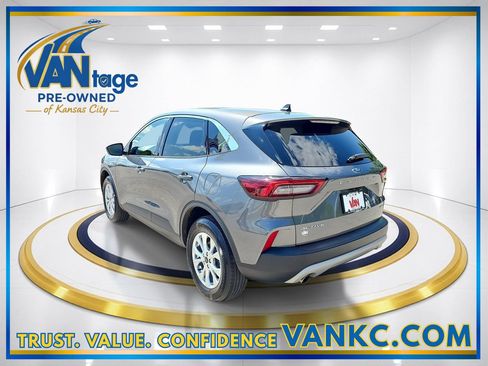 Used 2023 Ford Escape Active AWD/4WD image 9