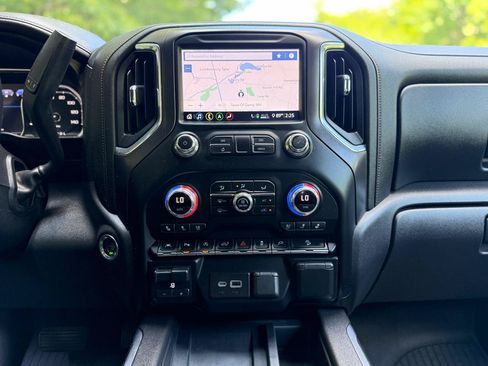 Used 2020 GMC Sierra 1500 AT4 w/ AT4 Premium Package AWD/4WD image 22