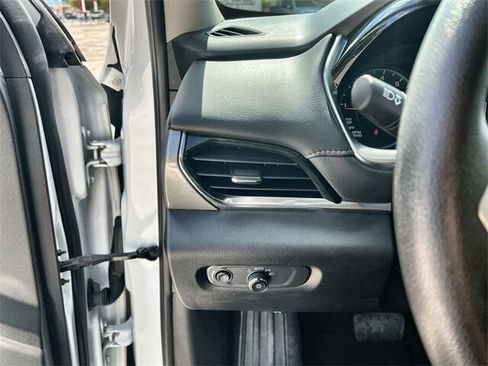 Used 2021 Chevrolet Traverse LS FWD image 16