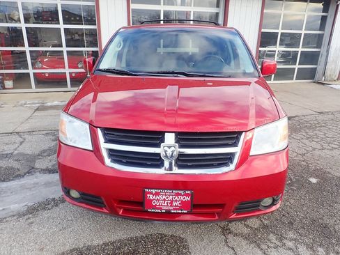 Used 2009 Dodge Grand Caravan SXT w/ Entertainment Group 2 image 3