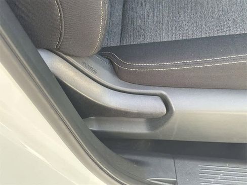 Used 2023 Nissan Rogue SV image 40