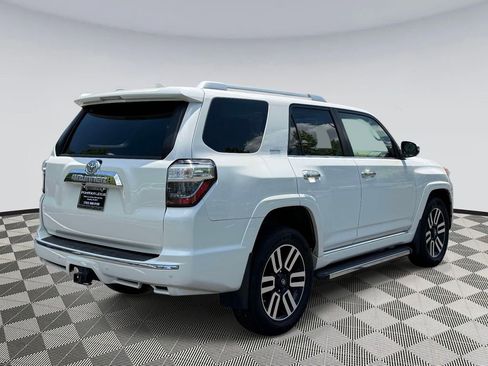 Used 2017 Toyota 4Runner Limited AWD/4WD image 2