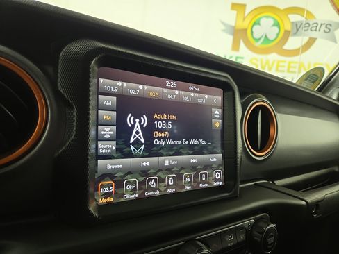 Used 2022 Jeep Gladiator Mojave w/ Cold Weather Group AWD/4WD image 20