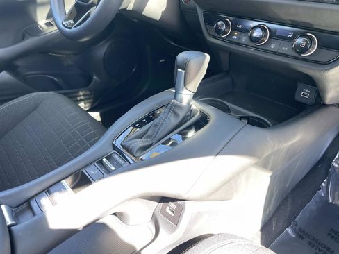Certified 2023 Honda HR-V LX image 22