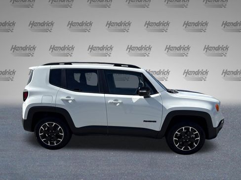Used 2023 Jeep Renegade Latitude AWD/4WD image 10