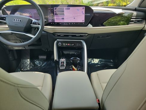New 2026 Audi Q5 Premium image 14