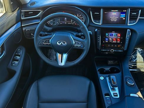 New 2025 INFINITI QX50 Pure image 11