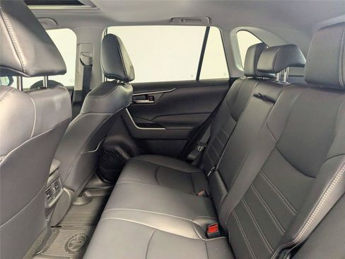 Used 2024 Toyota RAV4 XLE Premium FWD image 39