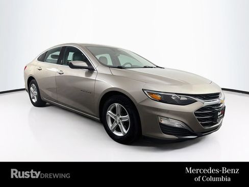 Used 2022 Chevrolet Malibu LS w/ Driver Confidence Package II FWD image 1